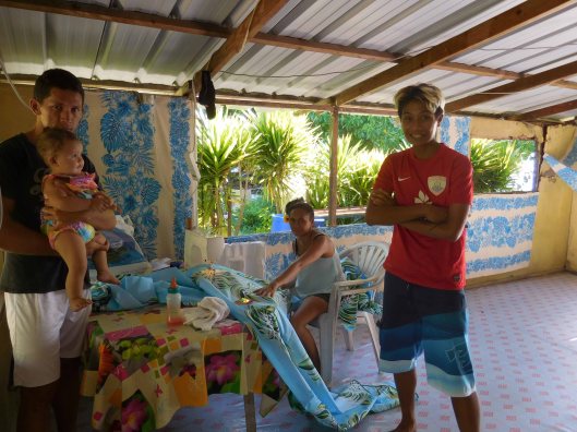 160122-007 RangiroaLesHarrys