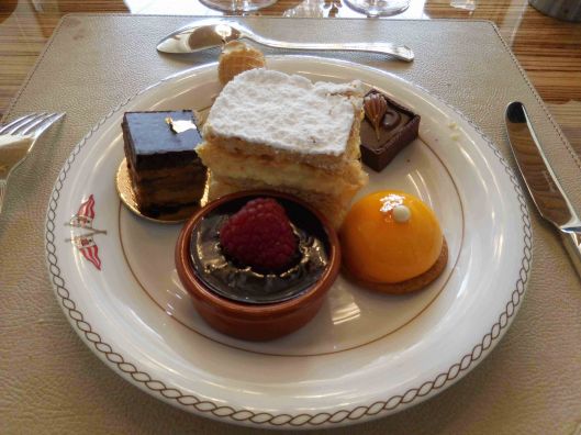 160417-009 Monaco YCM Helens6dessertsweb