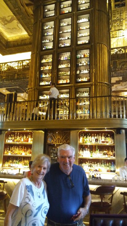 20180216-01SingaporePatGustafsonMikeDeskySmall