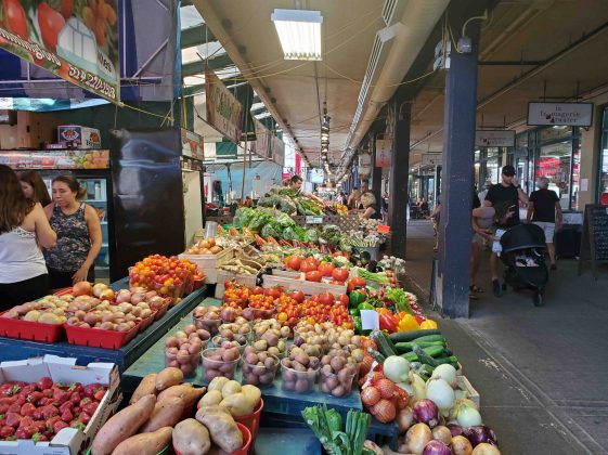 20190726-11AtwaterMarketSmall